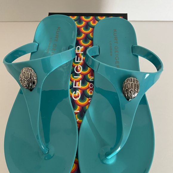 Authentic NWB Kurt Geiger London Maddison  T-Bar Sandal,size 5 - Picture 2 of 5